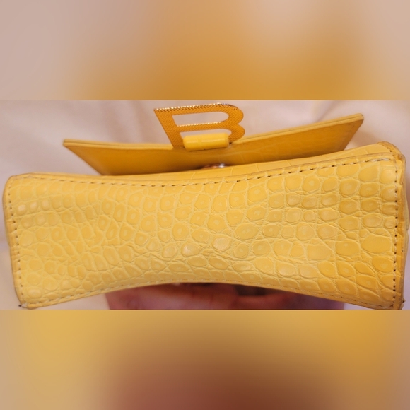 Cute Fashion Yellow Crocodile Patent‎ Leather Mini Crossbody Purse - Picture 11 of 11
